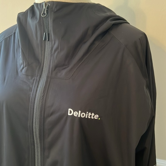 Deloitte North Face raincoat - Picture 7 of 9